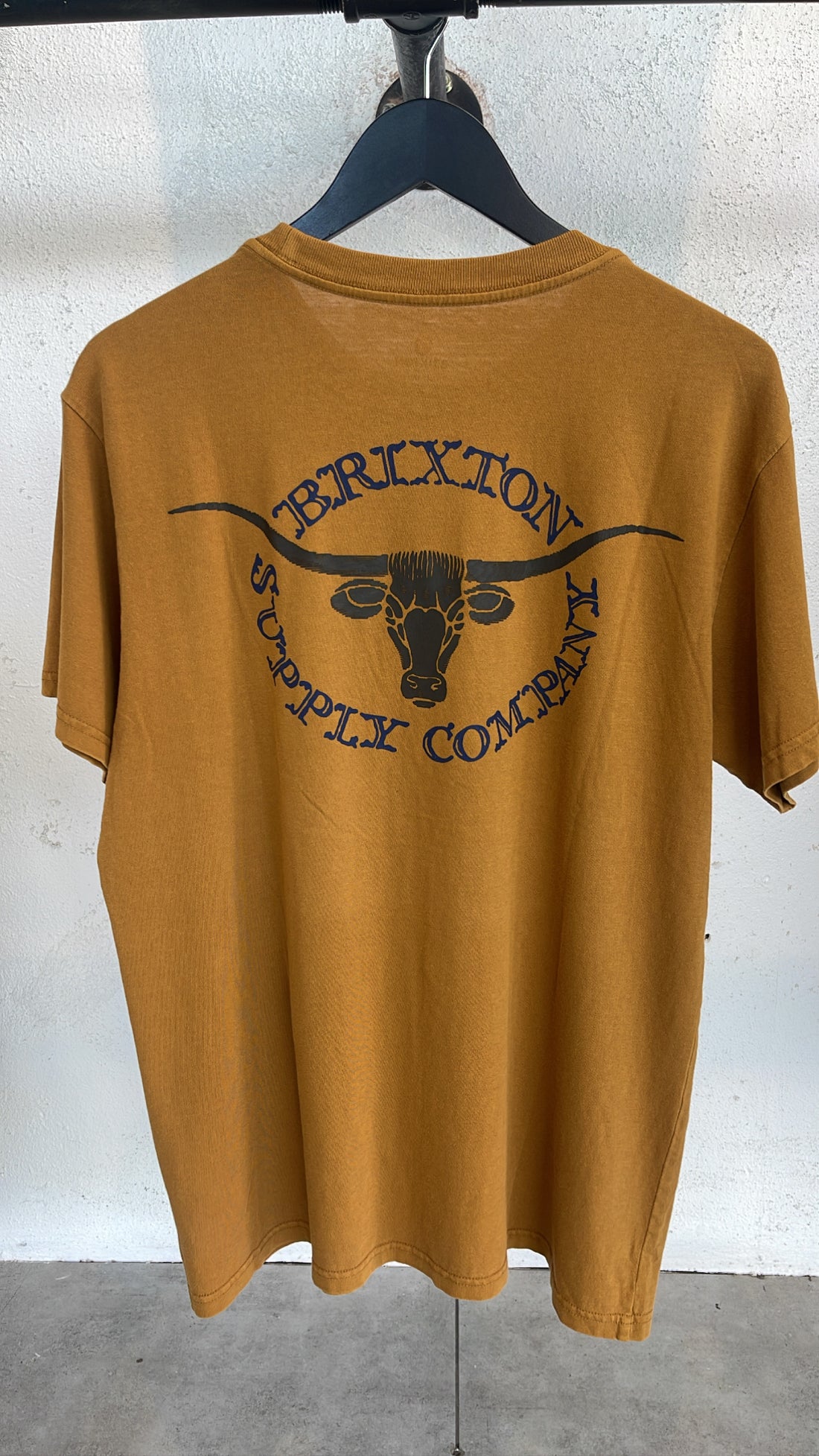 Brixton - Boswell S/S Tee in Golden Brown Worn Wash