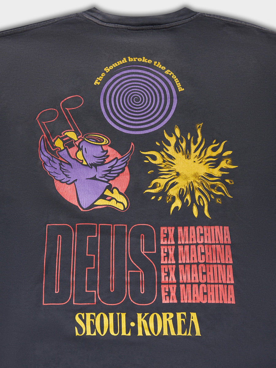 DEUS - Good Gracious Tee in Anthracite