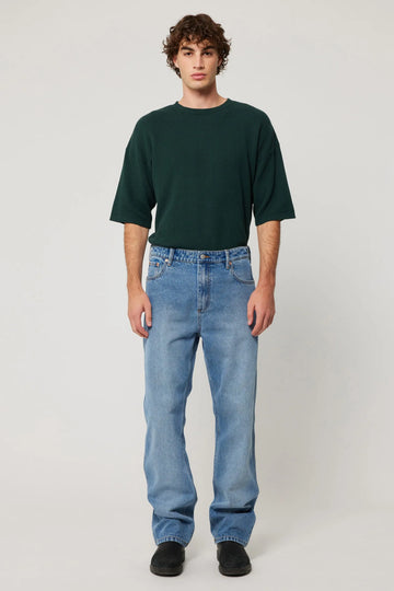 ROLLAS - Ezy Barwon Jean in Mid Blue