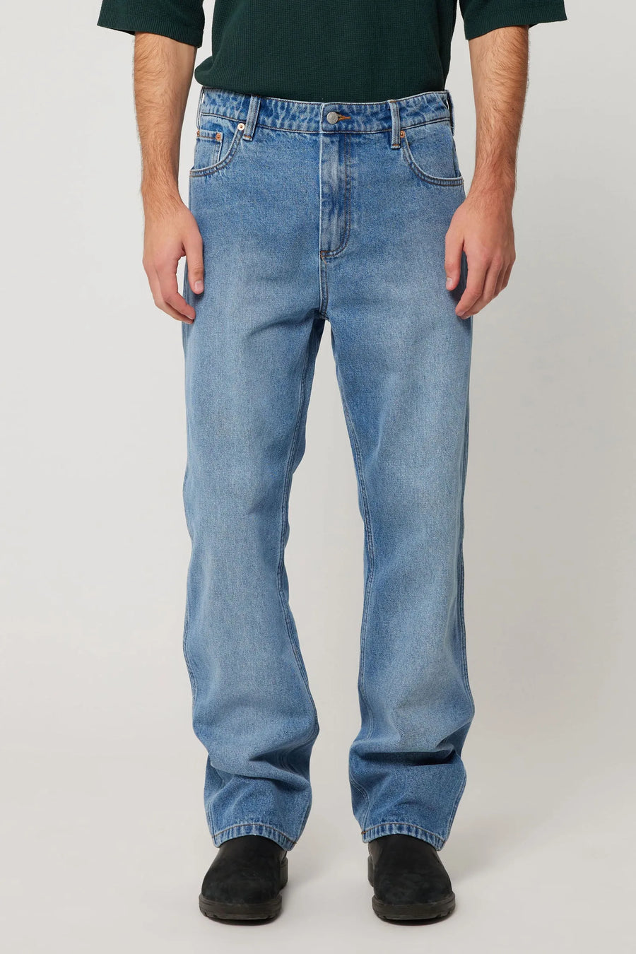 ROLLAS - Ezy Barwon Jean in Mid Blue