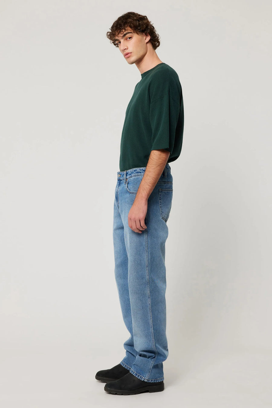 ROLLAS - Ezy Barwon Jean in Mid Blue