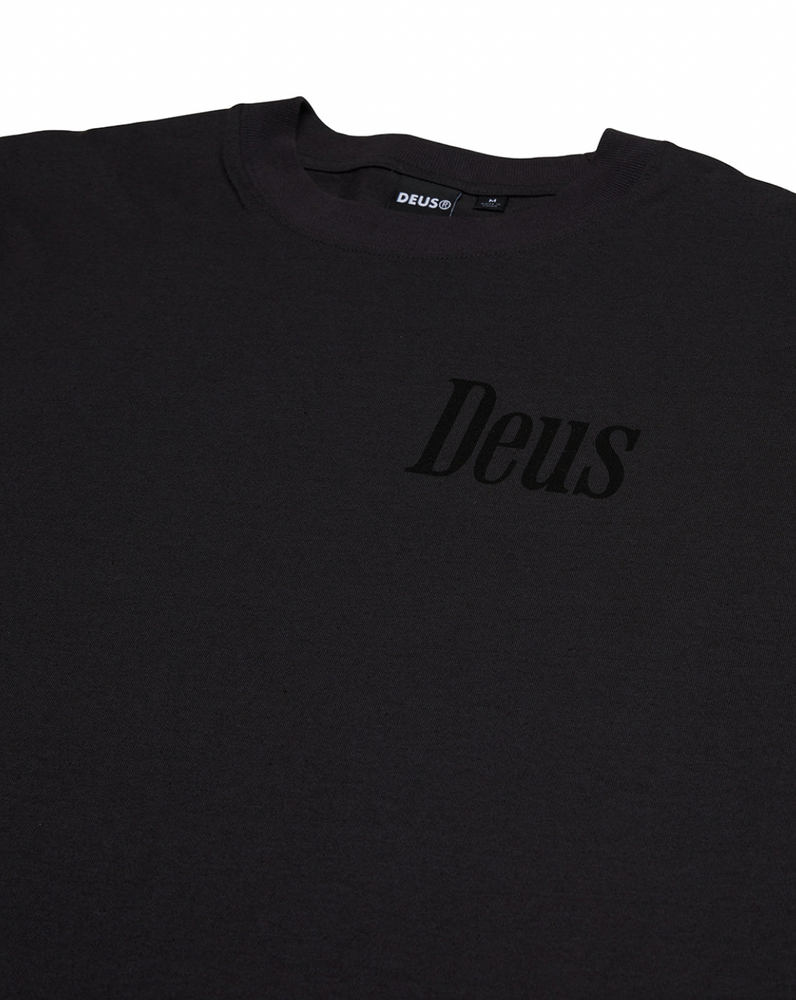 DEUS - Partisan Tee in Anthracite