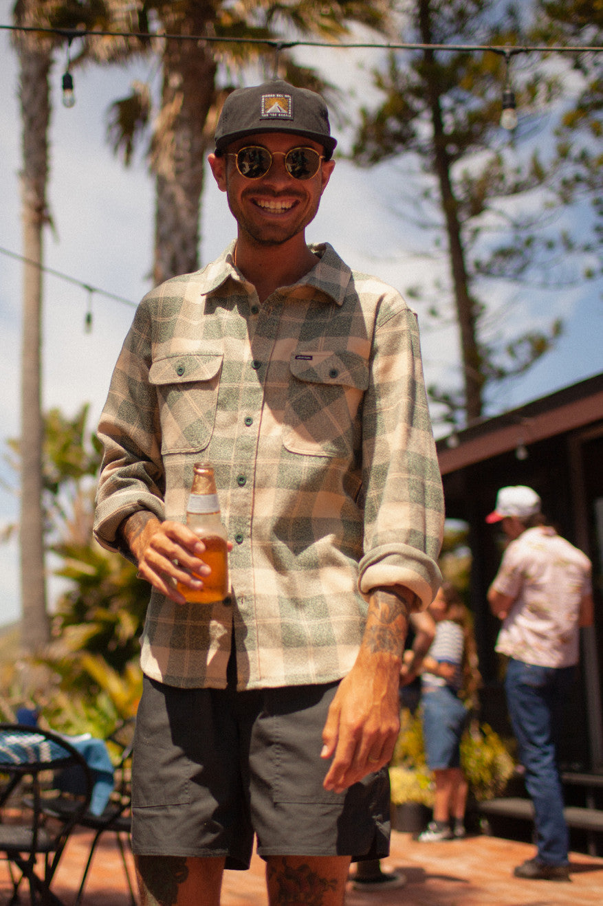 Brixton - Bowery Stretch WR Flannel Shirt in Trekking Green/Oatmilk