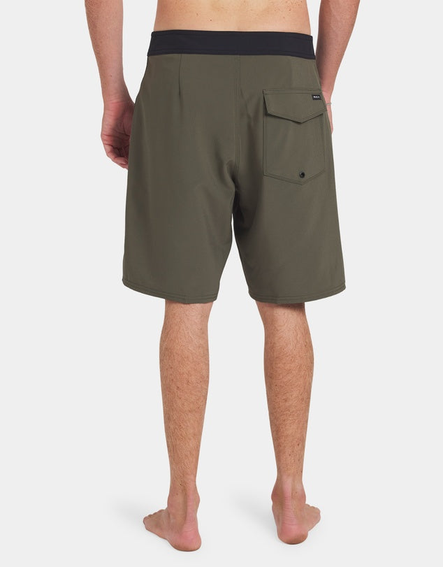 RVCA - VA Trunk Solid in Fatigue